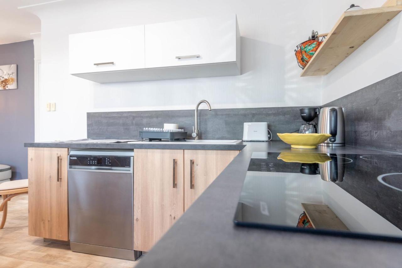 Ideally Located Furnished Townhouse With 3 Bedrooms Parking & Garden Annecy Ngoại thất bức ảnh