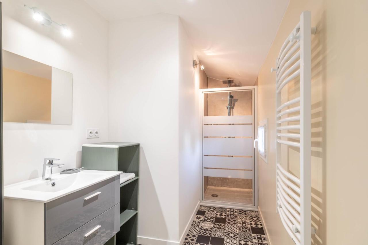 Ideally Located Furnished Townhouse With 3 Bedrooms Parking & Garden Annecy Ngoại thất bức ảnh